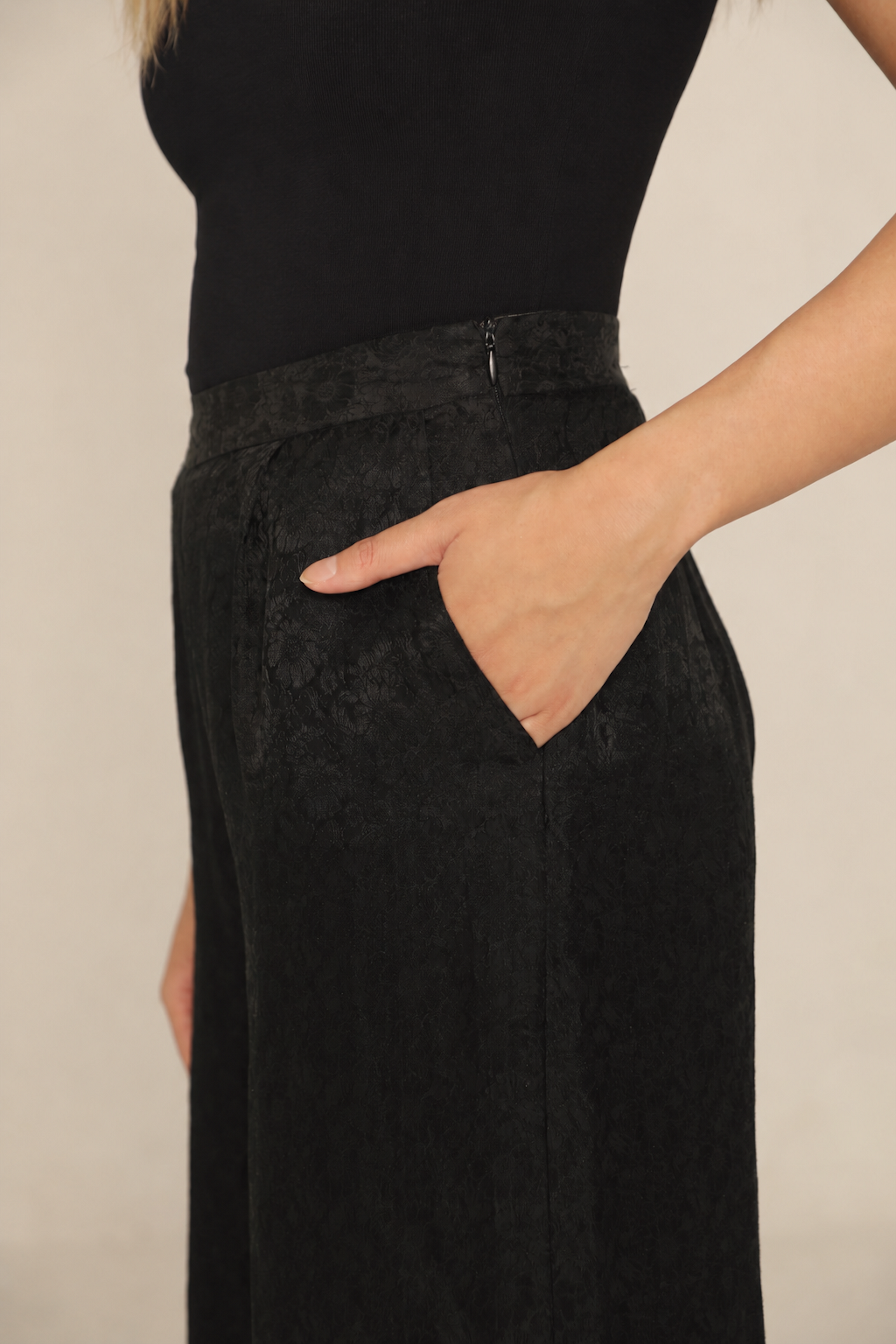 Thủy Silk Pants
